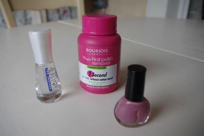 Vernis : vous ne verrez plus l’étape du dissolvant du même oeil!