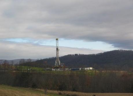Marcellus_Shale_Gas_Drilling_Tower_2