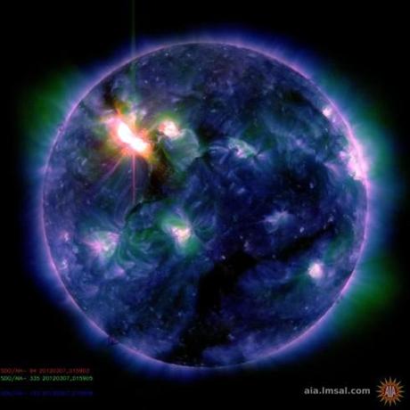 Eruption solaire classée X5.4 du 7 mars
