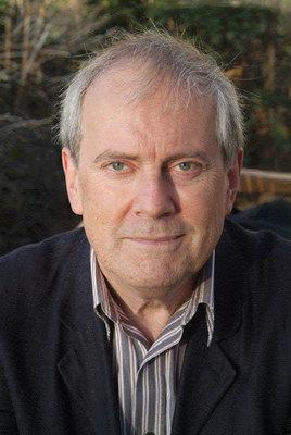 J'ai aimé lire:OSCAR WILDE ET LE CADAVRE SOURIANT