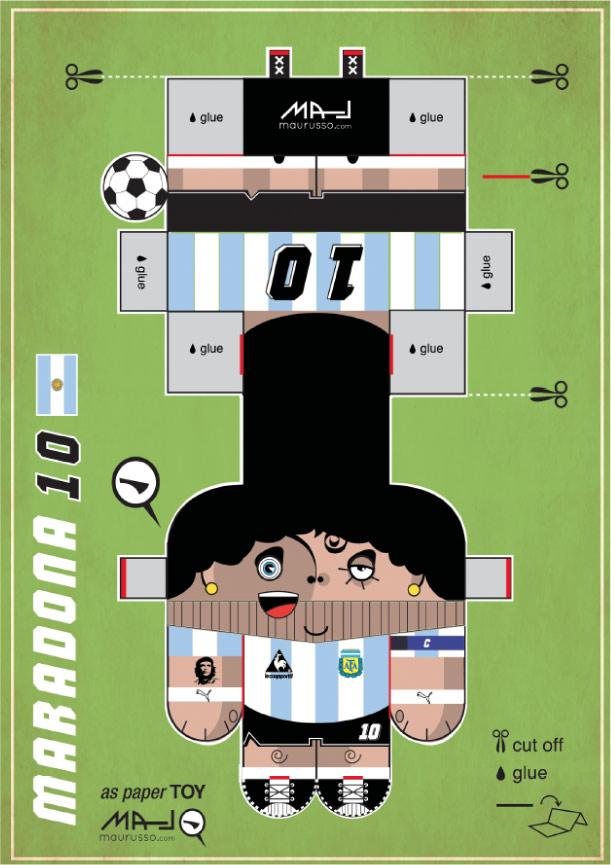 Papertoy de Maradona par Mau Russo
