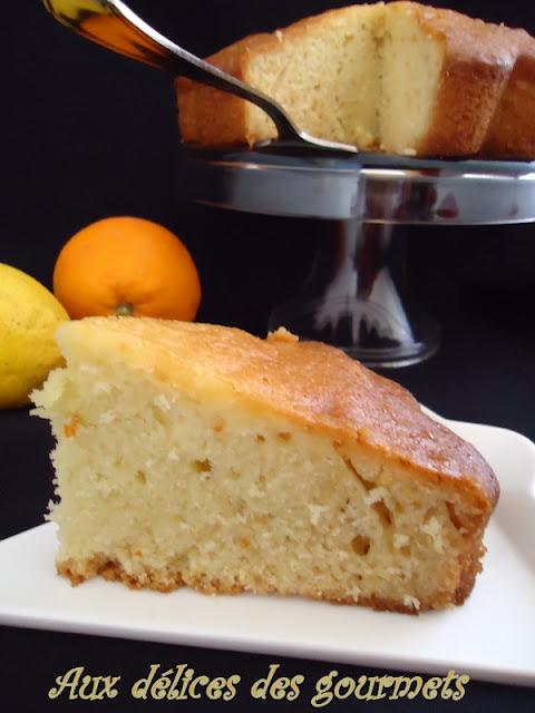 GÂTEAU MOELLEUX AU YAOURT