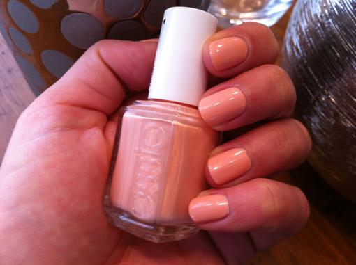 A crewed interest par Essie