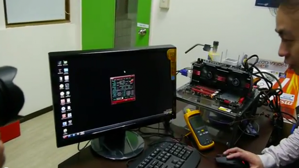 13 600x337 Azote liquide et Overclocking sinvitent au CeBIT 2012