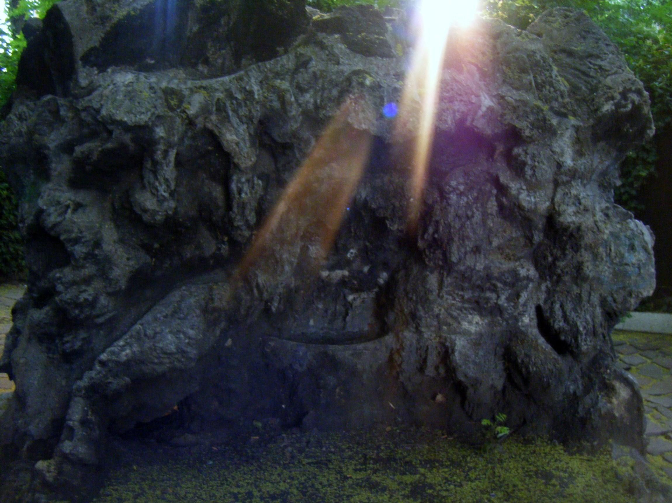 Le Rocher de la sorcière de Montmartre