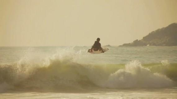 Hand Baggage – Episode 01 – Puerto Escondido !