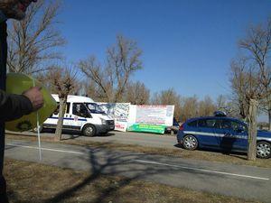 Des milliers pour dire #stopfessenheim devant la centrale #nucleaire de #fessenheim IMG_5762