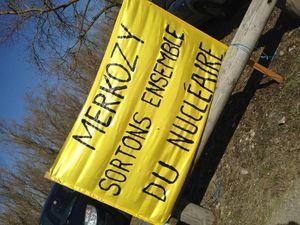 Des milliers pour dire #stopfessenheim devant la centrale #nucleaire de #fessenheim IMG_5751