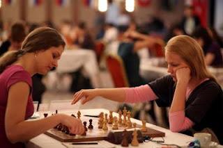 Ronde 11 - La Russe Valentina Gunina bat la Slovène Anna Muzychuk et s'adjuge le titre de championne d'Europe 2012 - Photo © site officiel 