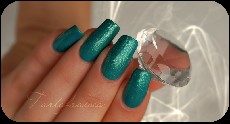http://tartofraises.nailblogs.net/vernis/LM/Lm127_sur_Nfu431_8.png