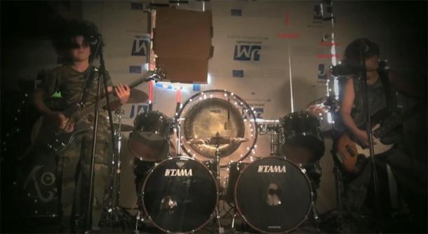 Les Melvins offrent leur Ep avec une vidéo en prime.