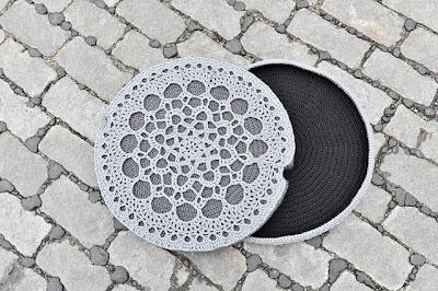 Je tricote, tu tricotes......IL TRICOTE !