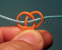 Scoubidou à 4 fils, depart sans boucle