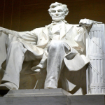 L’E-citation de la semaine: « Mieux vaut rester silencieux et passer pour un imbécile que parler et n’en laisser aucun doute. »Abraham Lincoln ( 1809-1865)