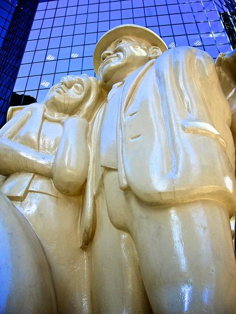 Monuments_montréalais, Foule_illuminée 9