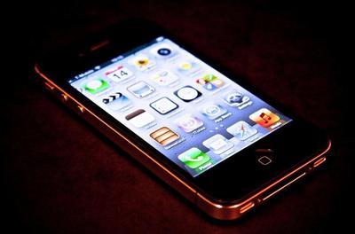 Bouygue Telecom propose un forfait avec un iPhone 4S à 19,90 €/mois...