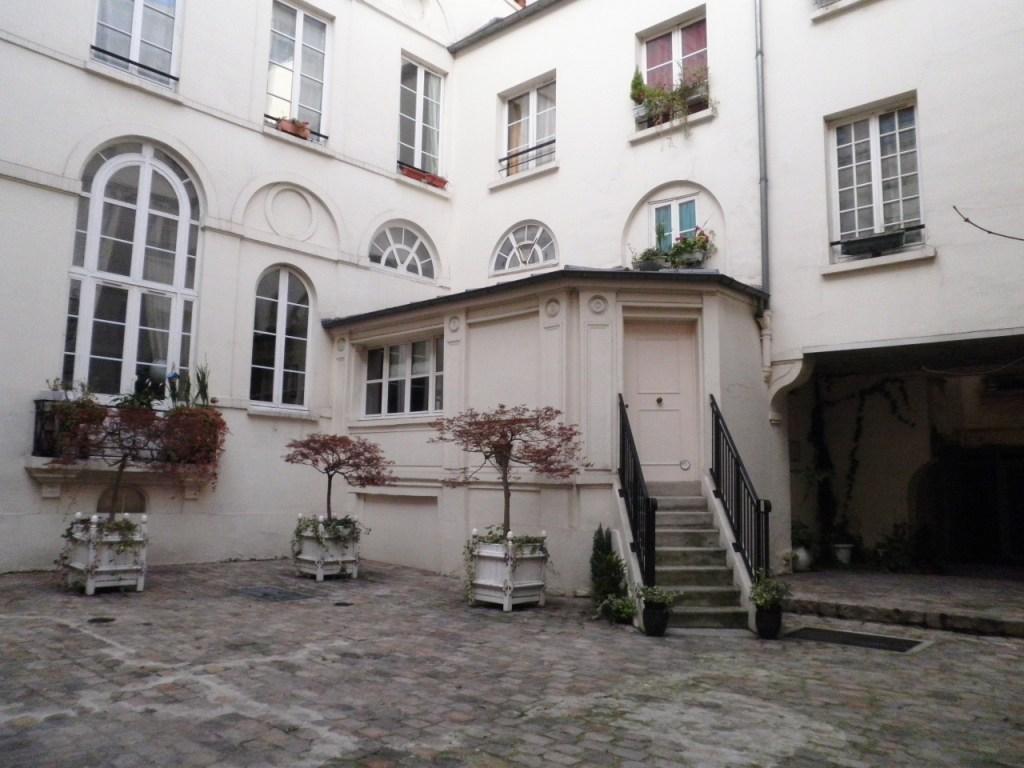 Rue Thérèse : une maison au passé sulfureux