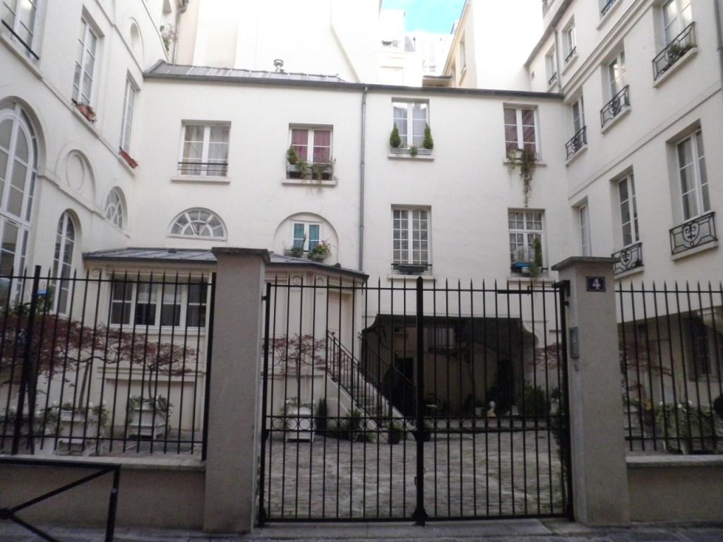 Rue Thérèse : une maison au passé sulfureux