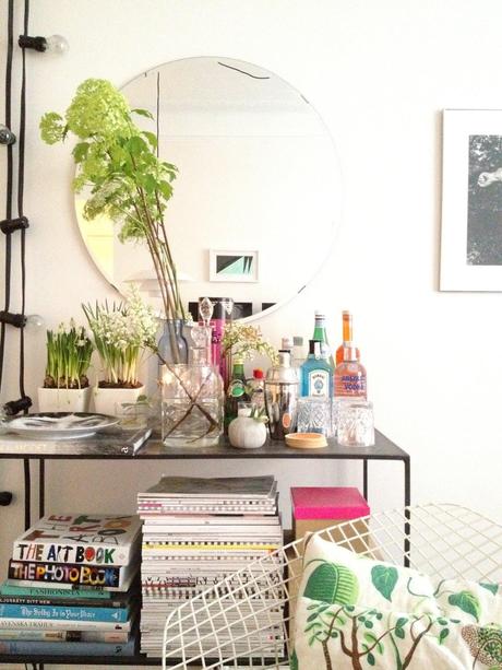 Books, magazines & flowers…