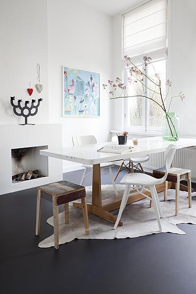 Books, magazines & flowers…