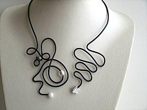 claramints---collier-collier-en-fil-d-aluminium-noir-et-103.jpg