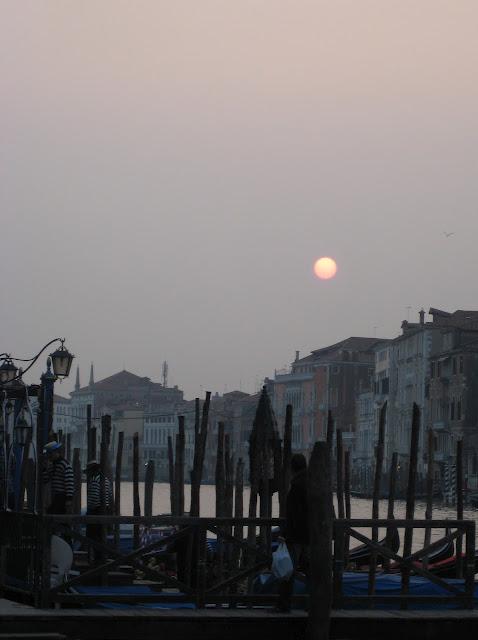 Tout en regardant ce que pouvait voir Vivaldi de sa fenêtre...