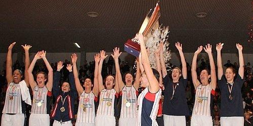 Tarente-victoire-coupe-d-Italie_tarantocrasbasket.com.jpg
