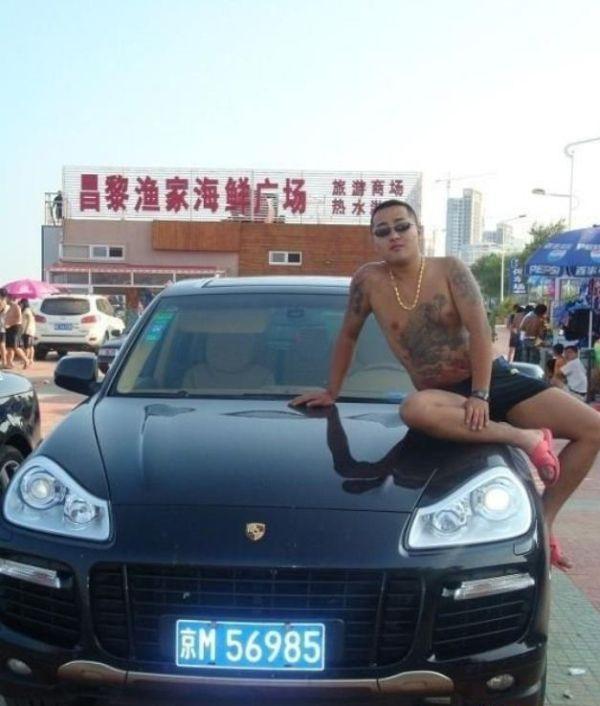 22 photos d’un mafieux chinois publiées sur internet