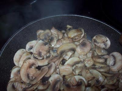 Spaghettis lardons champignons fromage frais