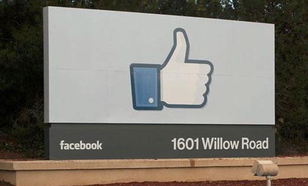 facebookcampus8833 Guerre des brevets : Facebook soffre 750 brevets dIBM