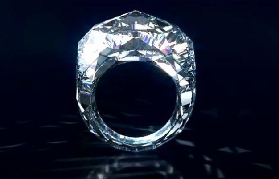 La première bague toute en diamant à 53 millions d'euros : qu'en pense t-on ?