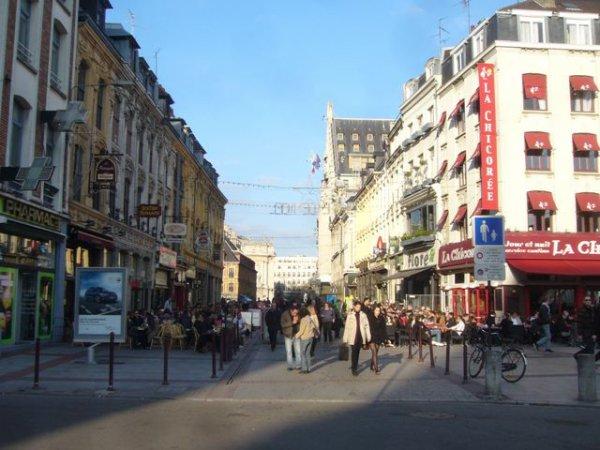 Alors, il n'a pas plus fière allure comme ça le passage Rihour à Lille, débarrassé des hideuses vérandas qui le défiguraient ?