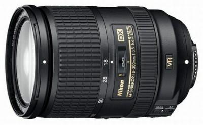 Rumeur : l’objectif Nikon 18-300mm f3.5-5.6 VR presque officiel !
