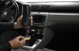 1303 utilisation du handpresso auto 160x105 Insolite : Handpresso, une machine expresso dans votre véhicule