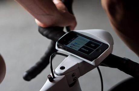 prius bike concept compteur 600x394 Toyota Prius Bike Concept : changer de vitesses par la pensée