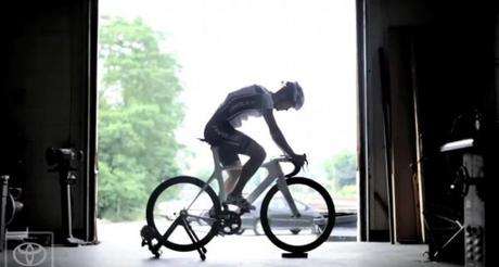 toyota prius bike 600x321 Toyota Prius Bike Concept : changer de vitesses par la pensée