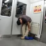 Dormir dans le métro : level asian
