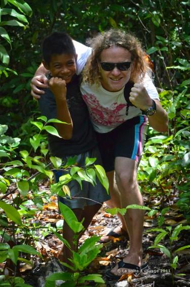 Jean-François et Fais : le duo de choc dans la jungle (Tomken, îles Togian, Sulawesi Centre, Indonésie)