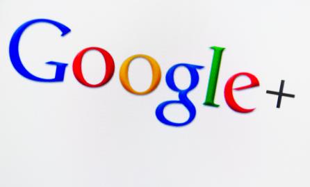 google plus logo Google confond barre de navigation et espace publicitaire