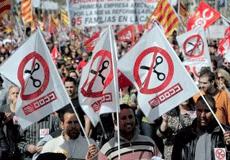 [Europe - Banksters] Violences à Barcelone, la police utilise des balles en caoutchouc. “Ne vous indignez pas, Révoltez-vous !”