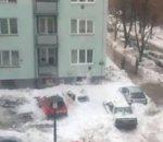 vidéo voiture toit immeuble neige