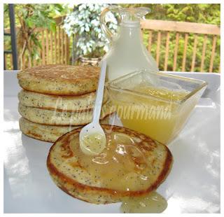 Pancakes citron-pavot et sa sauce citronnée