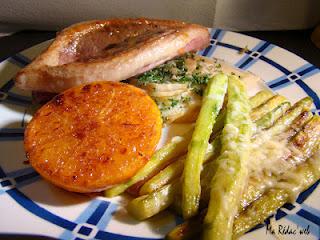 Magret de canard sur lit de cèleris et asperges