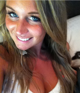 Aurélie provoque Marie sur Twitter #lesanges4