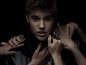 Extrait du nouveau clip de Justin Bieber : Boyfriend.