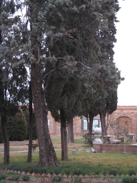 Dans le jardin du Casino degli Spiriti