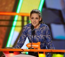 Kristen Stewart & Taylor Lautner aux Kids Choice Awards