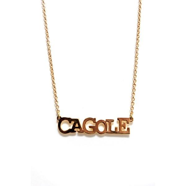 Faut il adhérer au collier Conasse ou Cagole ?