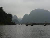 Des chèvres et une pigeonne à Ninh binh