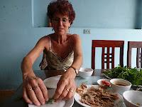 Des chèvres et une pigeonne à Ninh binh